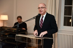 Ambassador Schieb announces the exhibition of German contemporary art