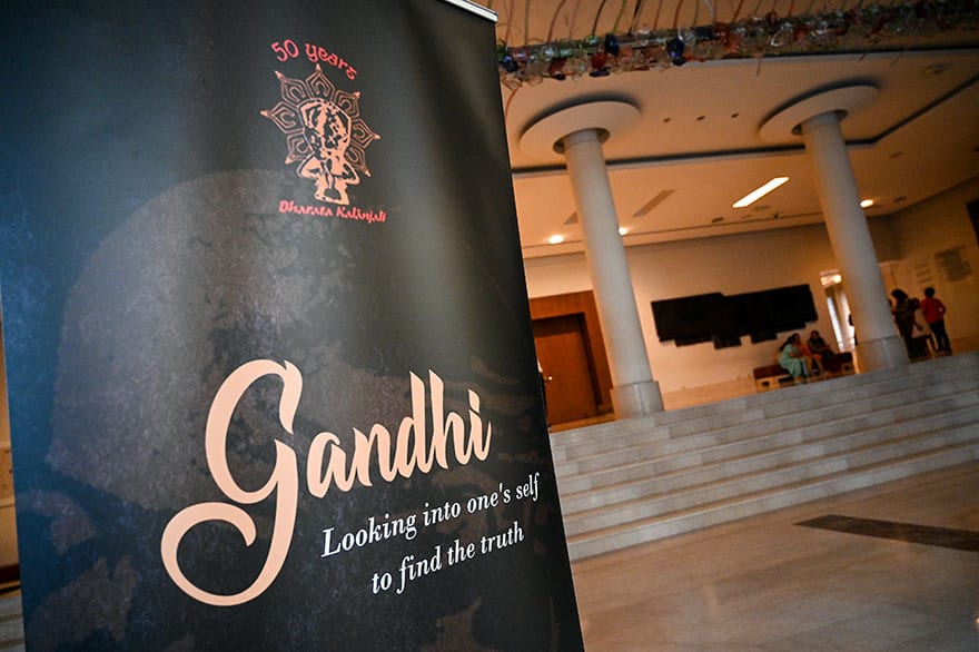 Embassy-of-India-hosts-dance-performance-honoring-the-life-of-Gandhi-3