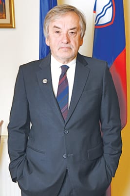 Ambasador Slovenije