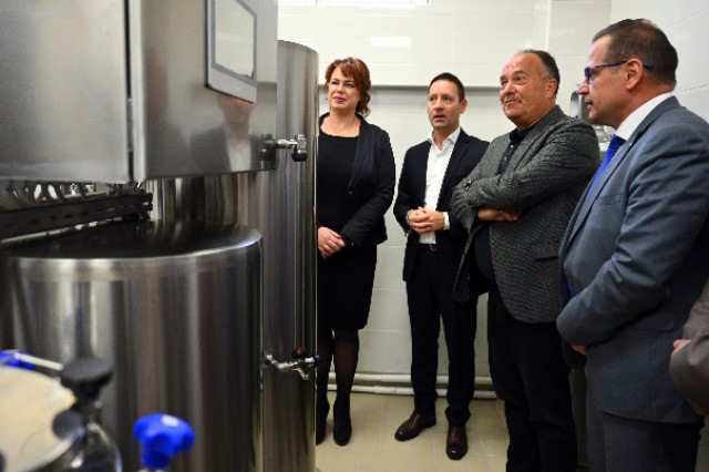 Carlsberg Serbia donates to the Faculty of Technology in Novi Sad Vladimir Vava Sarcevic Hougard