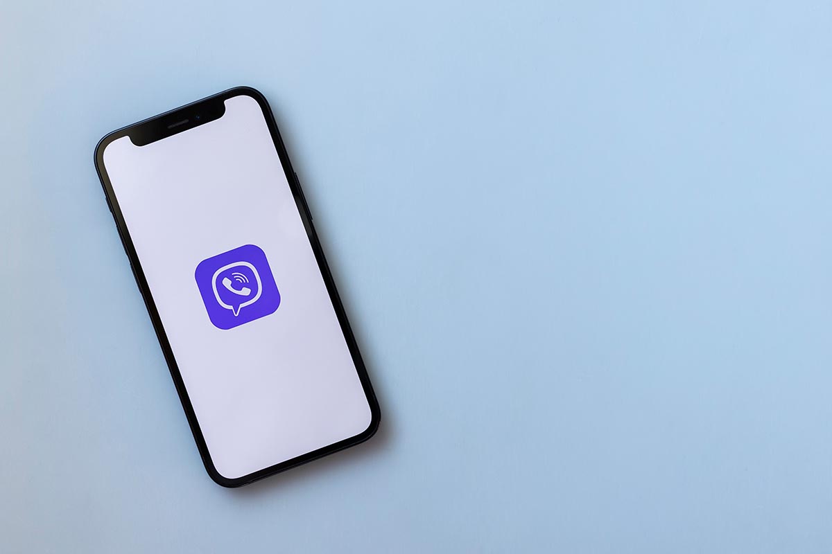 Banks Move Into Private Chats: Viber Keyword Ads Spark Outrage in Serbia