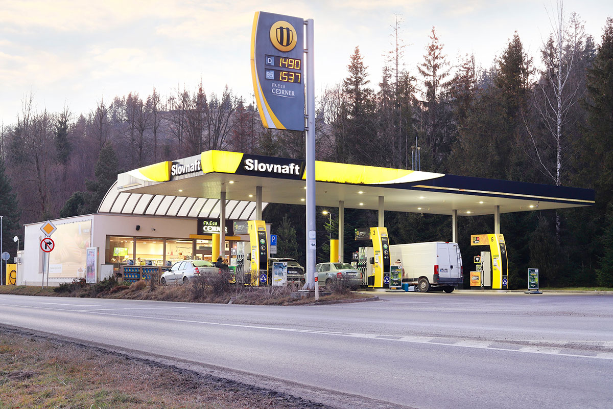 Slovakia to Introduce Higher Fuel Prices for Foreign Drivers